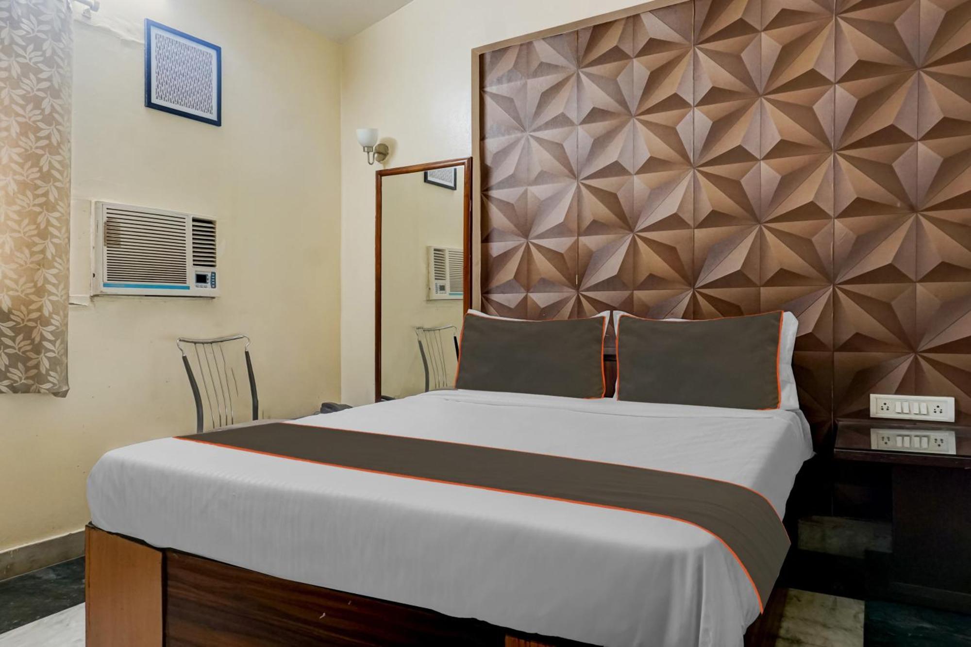 Hotel Galaxy Residency Kalyani Nagar Pune Exteriör bild