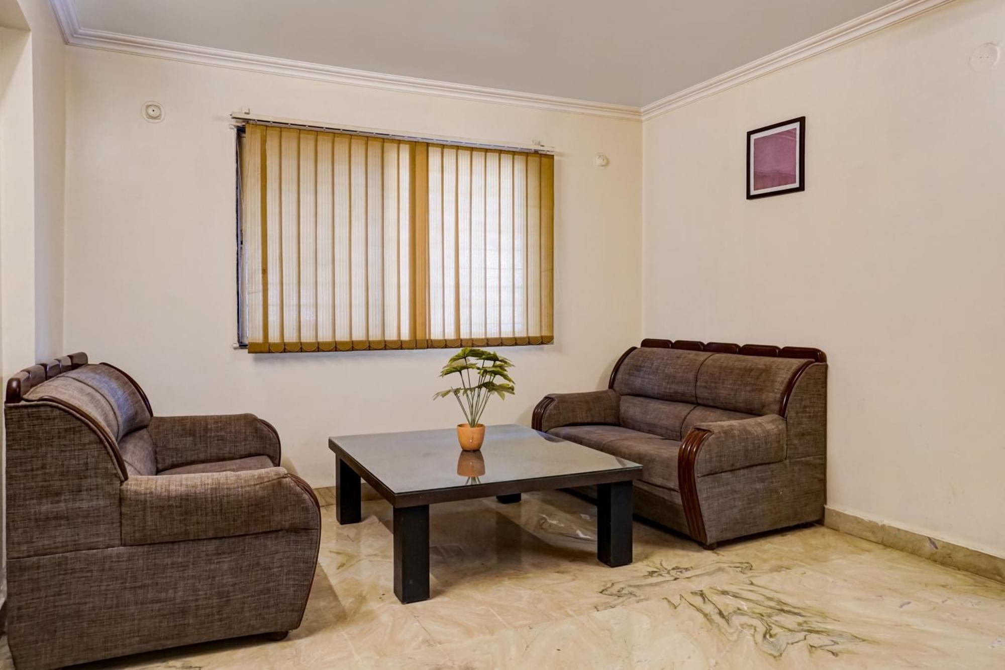 Hotel Galaxy Residency Kalyani Nagar Pune Exteriör bild