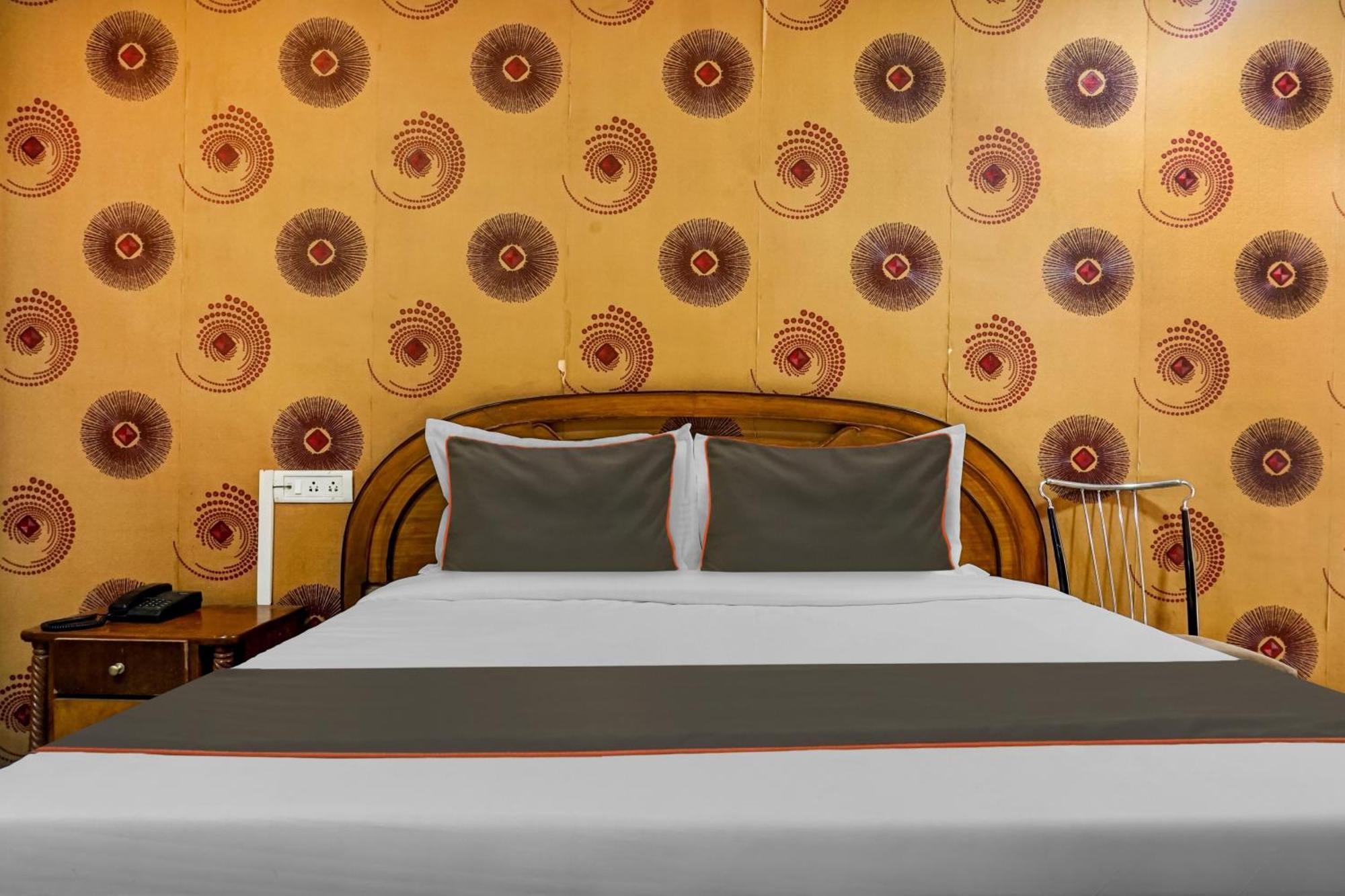 Hotel Galaxy Residency Kalyani Nagar Pune Exteriör bild