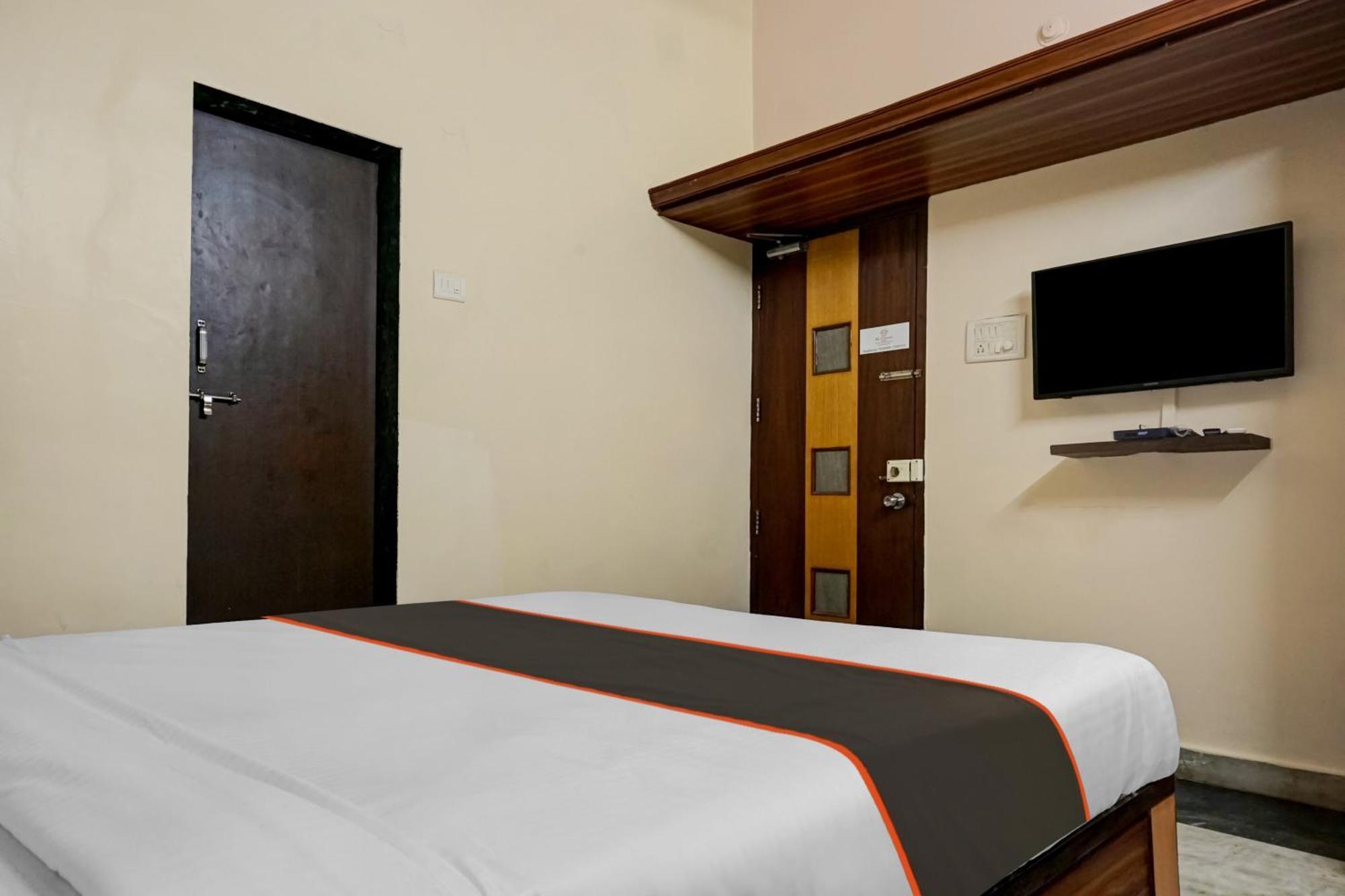 Hotel Galaxy Residency Kalyani Nagar Pune Exteriör bild